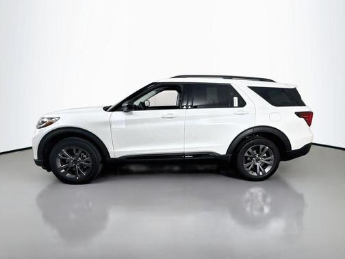 Star White 2026 Ford Explorer Active