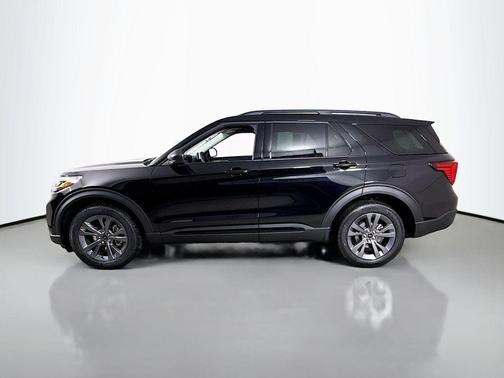 Agate Black Metallic 2026 Ford Explorer Active