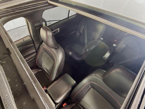 Carbonized Gray Metallic 2023 Ford Explorer ST-Line