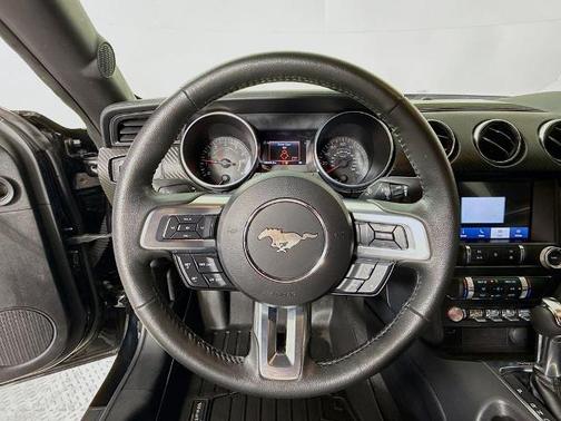 2022 Ford Mustang ECOBOOST