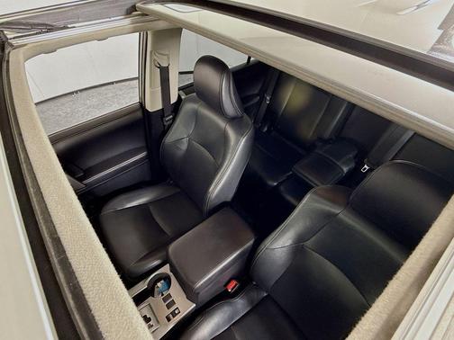 Magnetic Gray Metallic 2016 Toyota 4Runner Limited