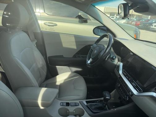 2021 Kia Niro EX Premium