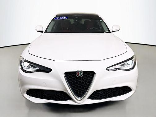 Alfa White 2018 Alfa Romeo Giulia Ti