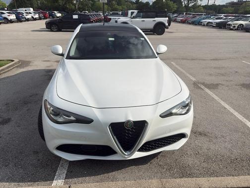 Alfa White 2018 Alfa Romeo Giulia Ti