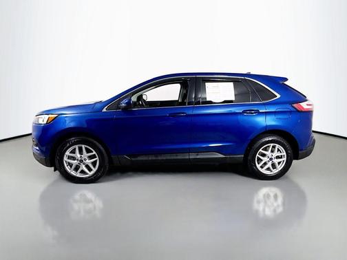 Atlas Blue Metallic 2022 Ford Edge SEL
