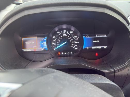 Atlas Blue Metallic 2022 Ford Edge SEL