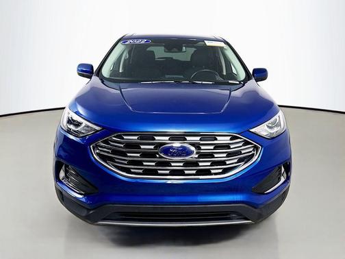 Atlas Blue Metallic 2022 Ford Edge SEL