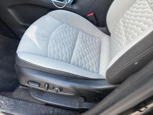 Mosaic Black Metallic 2020 Chevrolet Equinox LS