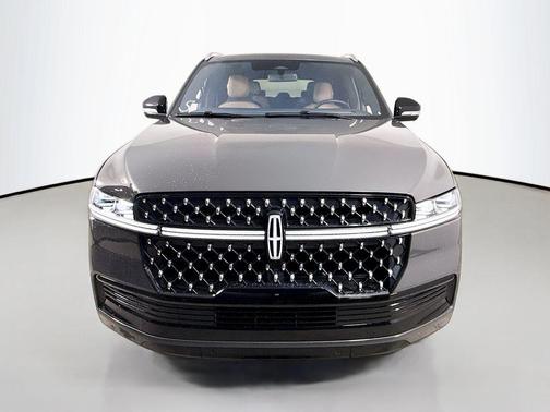 Metallic 2025 Lincoln Navigator Black Label
