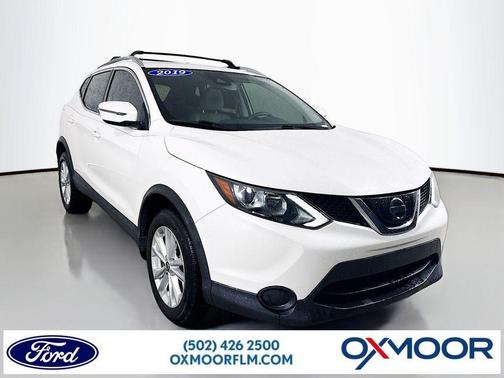 White 2019 Nissan Rogue Sport SV
