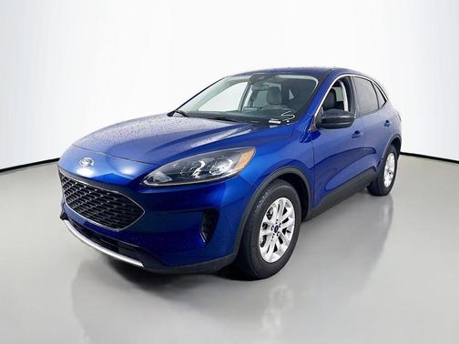 Atlas Blue Metallic 2022 Ford Escape SE