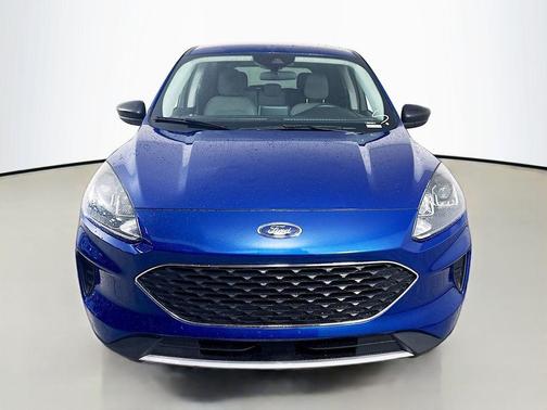 Atlas Blue Metallic 2022 Ford Escape SE