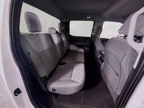 Oxford White 2023 Ford F-150 XLT