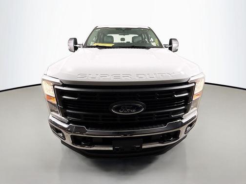 Oxford White 2026 Ford F-250 XL