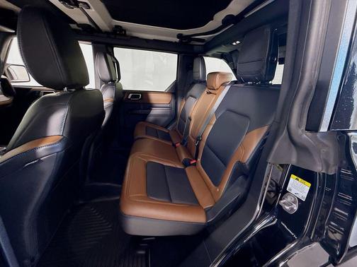 Shadow Black 2024 Ford Bronco Outer Banks