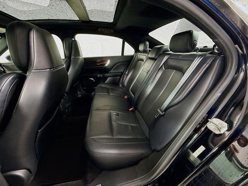 Black Velvet 2018 Lincoln Continental Select