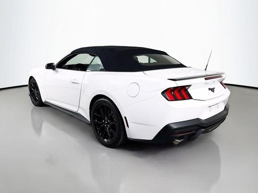 Oxford White 2025 Ford Mustang EcoBoost Premium