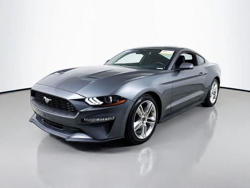 2021 Ford Mustang EcoBoost