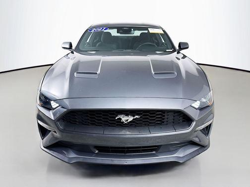 2021 Ford Mustang EcoBoost