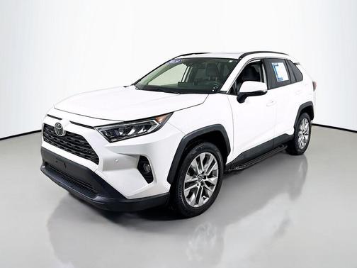2019 Toyota RAV4 XLE Premium