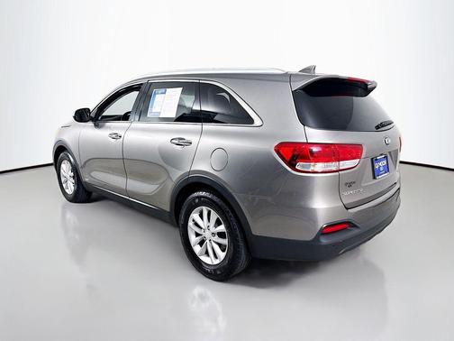 Titanium Silver 2016 Kia Sorento LX