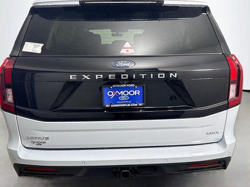 Space Silver 2026 Ford Expedition Max Active