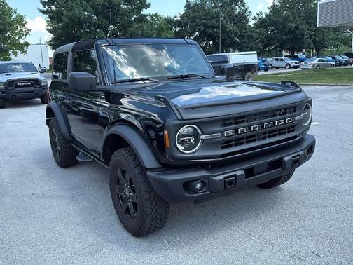 2024 Ford Bronco BLACK DIAMOND