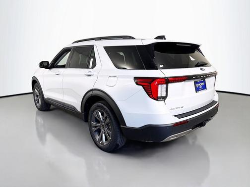 Space White Metallic 2026 Ford Explorer Active