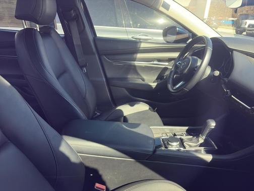 2022 Mazda Mazda3 FWD w/Preferred Package
