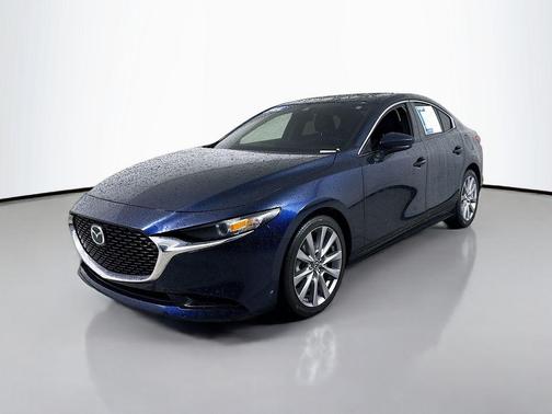 2022 Mazda Mazda3 FWD w/Preferred Package