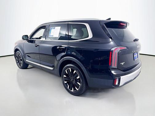 Ebony Black 2024 Kia Telluride SX