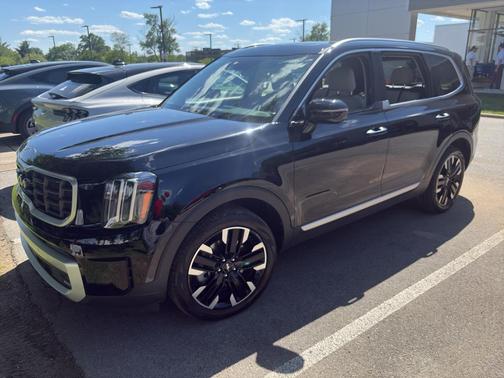 Ebony Black 2024 Kia Telluride SX
