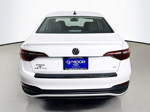 Opal White Pearl Effect 2024 Volkswagen Jetta 1.5T SE