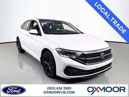 Opal White Pearl Effect 2024 Volkswagen Jetta 1.5T SE