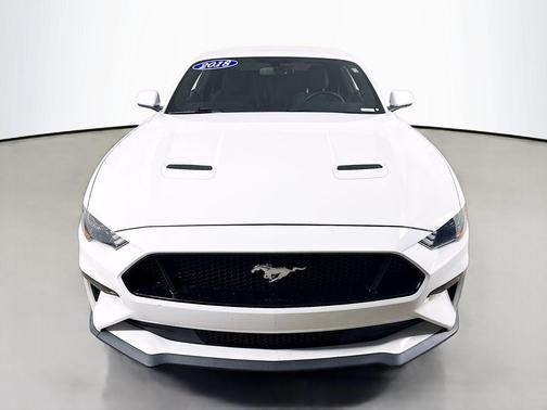 Oxford White 2018 Ford Mustang GT