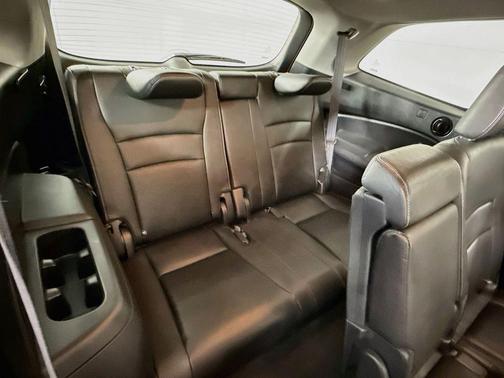 White Diamond Pearl 2019 Honda Pilot EX-L