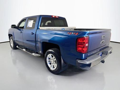 Deep Ocean Blue Metallic 2018 Chevrolet Silverado 1500 LT