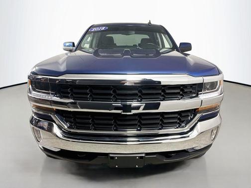 Deep Ocean Blue Metallic 2018 Chevrolet Silverado 1500 LT
