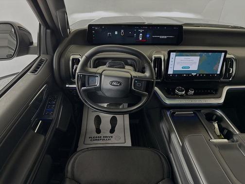 Agate Black Metallic 2025 Ford Expedition Platinum