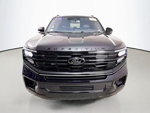 Agate Black Metallic 2025 Ford Expedition Platinum