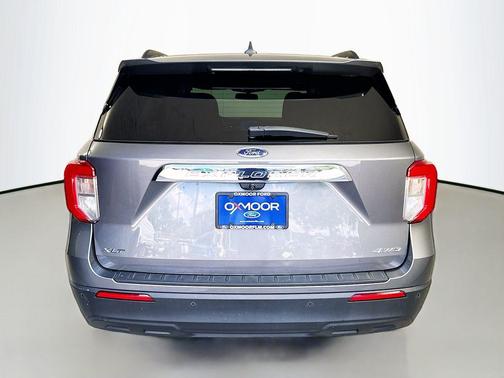 Carbonized Gray Metallic 2022 Ford Explorer XLT