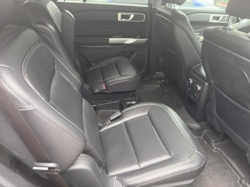 Silver Spruce Metallic 2020 Ford Explorer XLT