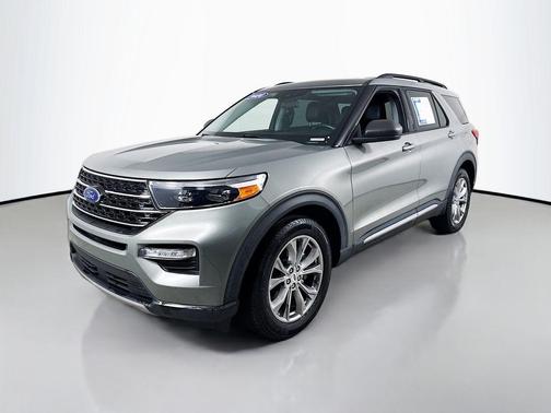 Silver Spruce Metallic 2020 Ford Explorer XLT