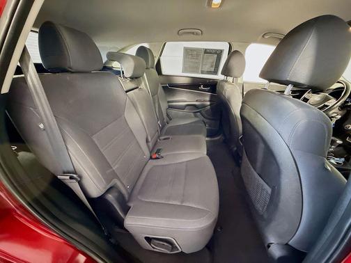 Passion Red 2019 Kia Sorento S V6
