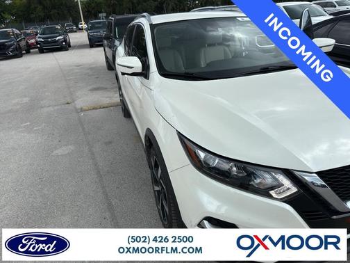 White 2020 Nissan Rogue Sport SL