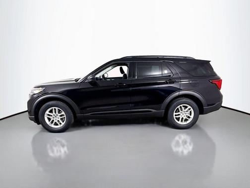 Agate Black Metallic 2026 Ford Explorer Active