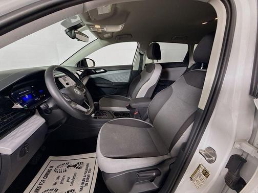 Pure White 2023 Volkswagen Taos 1.5T S
