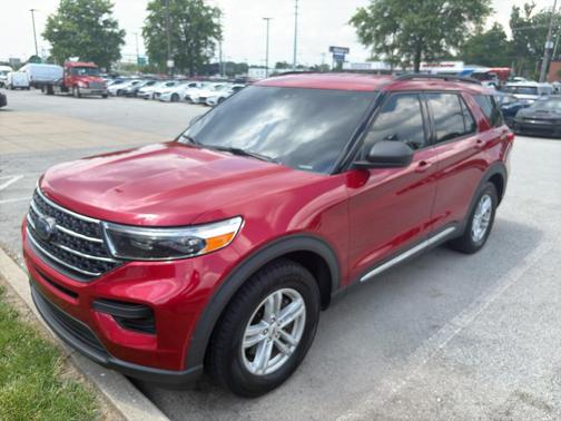 Rapid Red Metallic Tinted Clearcoat 2021 Ford Explorer XLT