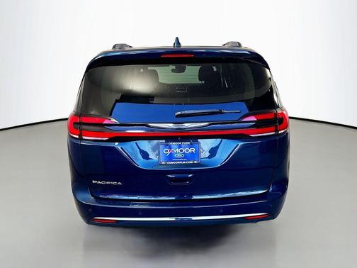 2021 Chrysler Pacifica Touring