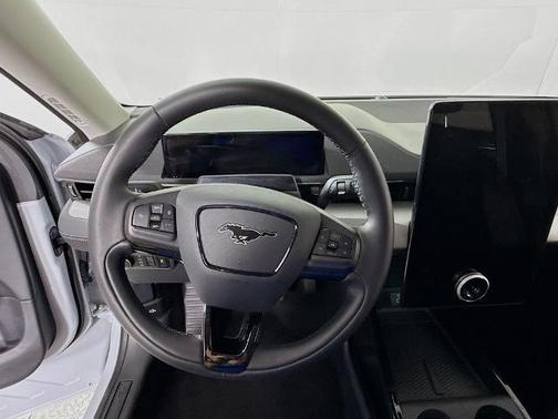 2023 Ford Mustang Mach-E SELECT